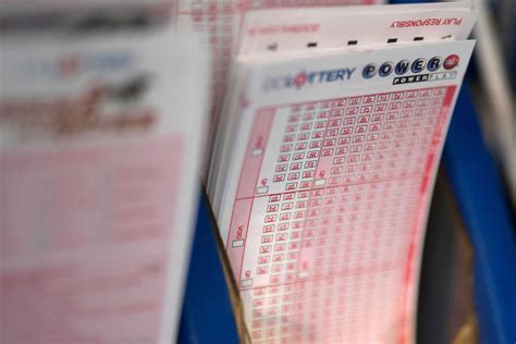 $842 million Powerball ticket sold in Michigan, 1st time the game has been won on New Year’s Day